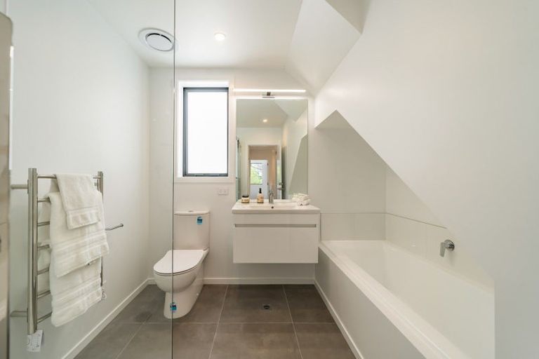 Photo of property in 5 Garfield Street, Brooklyn, Wellington, 6021