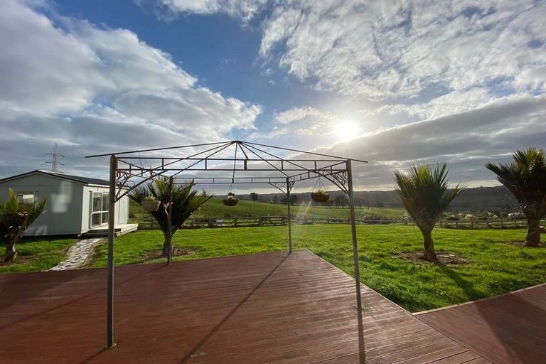 Photo of property in 41 Top Road, Dairy Flat, Albany, 0792