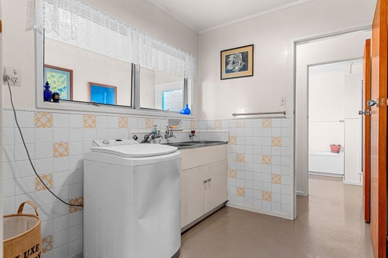 Photo of property in 381 State Highway 1, Otaika, Whangarei, 0178