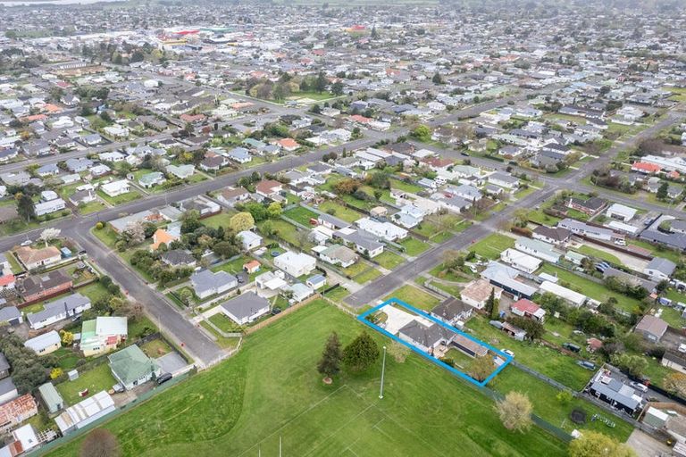 Photo of property in 2 Quinn Road, Levin, 5510