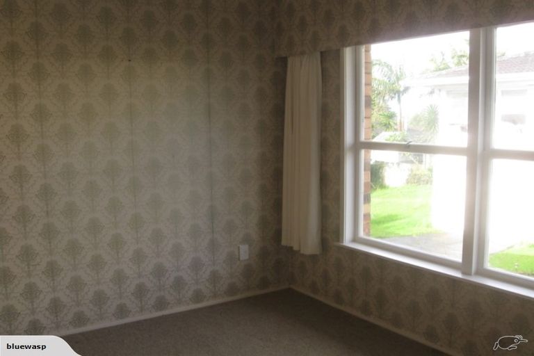 Photo of property in 1/203 Forrest Hill Road, Forrest Hill, Auckland, 0620