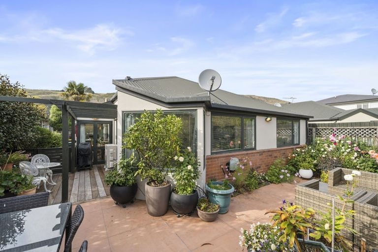 Photo of property in 6b Saint Leonards Square, Sumner, Christchurch, 8081