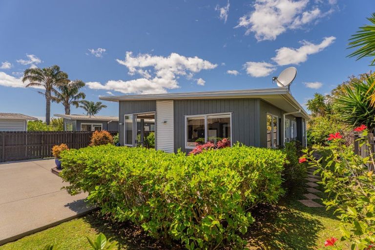 Photo of property in 20b Cholmondeley Crescent, Whitianga, 3510