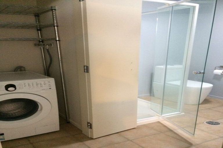 Photo of property in 11/372 Rosedale Road, Rosedale, Auckland, 0632