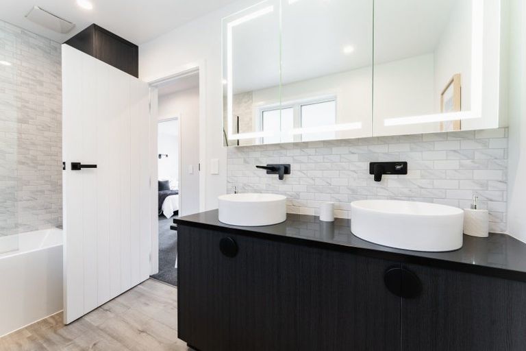 Photo of property in 94 Hocken Street, Kenmure, Dunedin, 9011