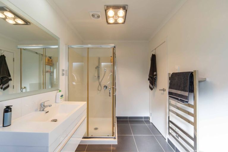 Photo of property in 35 Whitney Place, Rototuna North, Hamilton, 3210