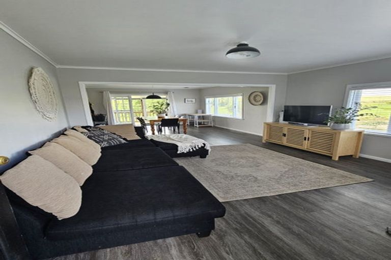 Photo of property in 1542 State Highway 12, Paparoa, Maungaturoto, 0583