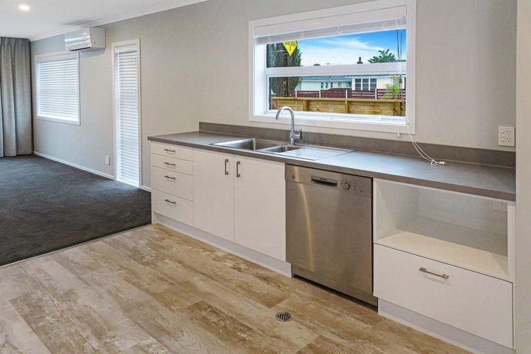 Photo of property in 2a Delaney Drive, Stokes Valley, Lower Hutt, 5019