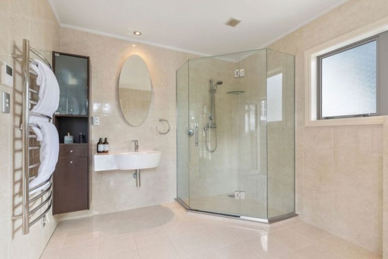 Photo of property in 132 Lonely Track Road, Redvale, Auckland, 0632