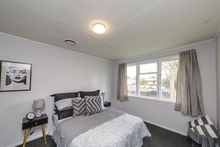 Photo of property in 42 Robinson Crescent, Westbrook, Palmerston North, 4412