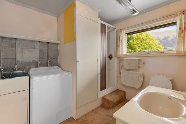 Photo of property in 12 Skinner Crescent, Lake Hawea, Wanaka, 9382