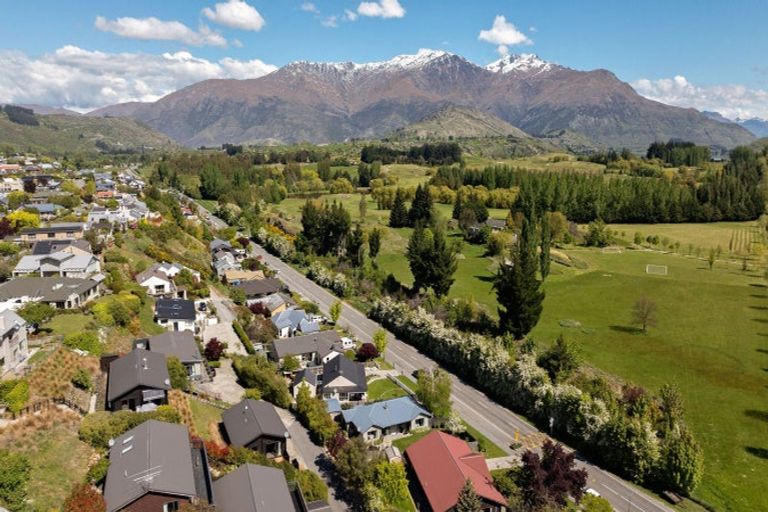 Photo of property in 3d Mcdonnell Road, Arrowtown, 9302