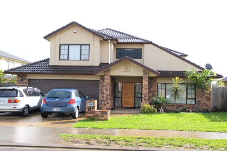 Photo of property in 13 Erne Crescent, East Tamaki, Auckland, 2016