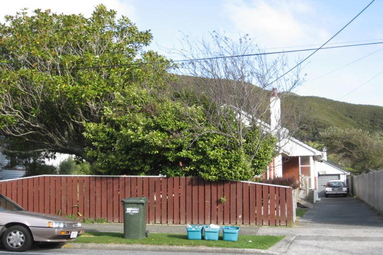 Photo of property in 106 Rata Street, Naenae, Lower Hutt, 5011