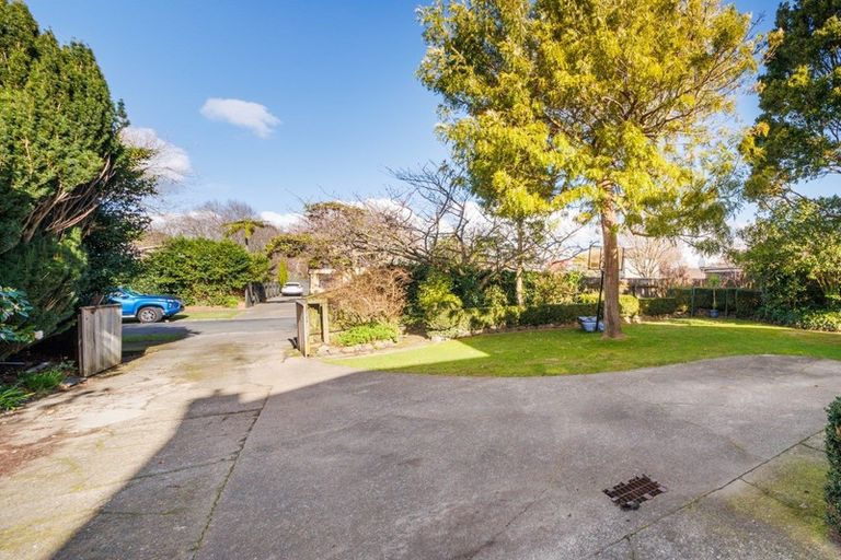 Photo of property in 100 Marne Street, Hokowhitu, Palmerston North, 4410