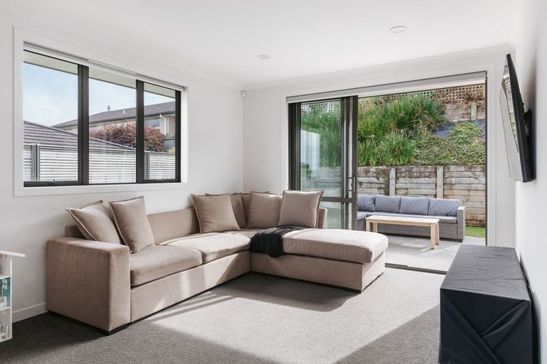 Photo of property in Waterview Estate, 5/4 Greystone Place, Omokoroa, 3114