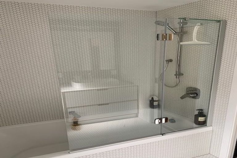 Photo of property in 11 Danube Street, Island Bay, Wellington, 6023