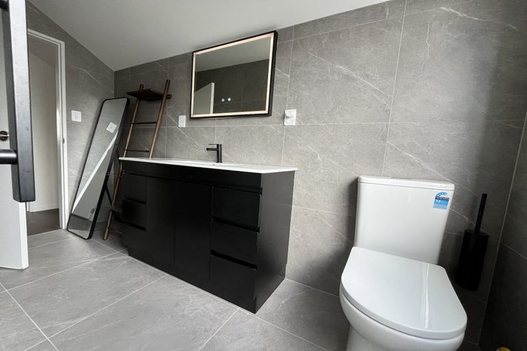 Photo of property in 30 Benchmark Drive, Massey, Auckland, 0614