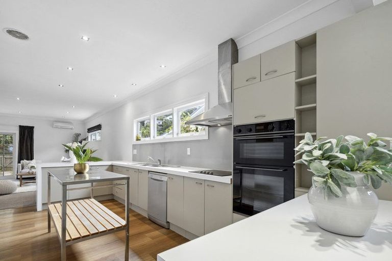 Photo of property in 41 Cluny Road, Plimmerton, Porirua, 5026