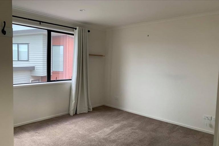 Photo of property in 7 Fermi Lane, Papakura, 2110