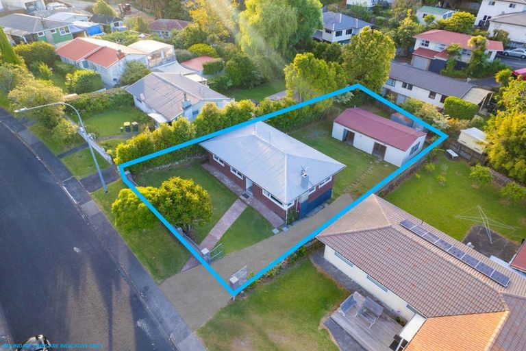 Photo of property in 6 Kirby Street, Glendene, Auckland, 0602