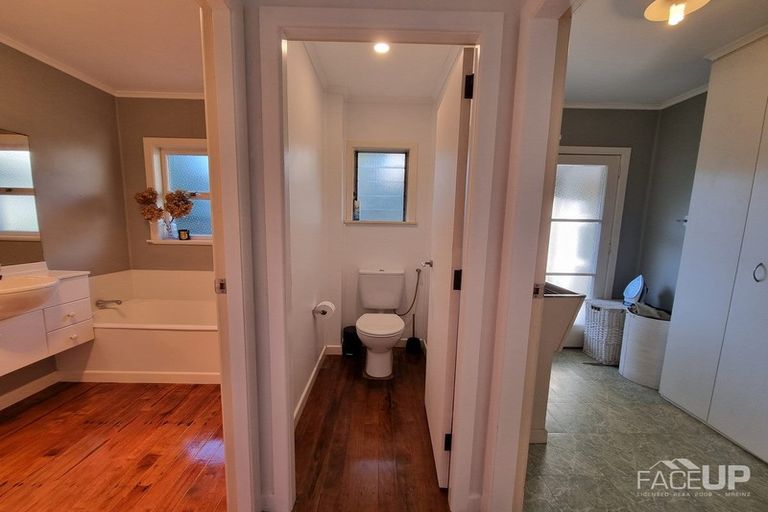 Photo of property in 75 Don Buck Road, Massey, Auckland, 0614