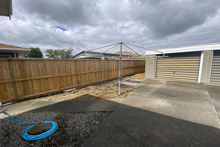 Photo of property in 2/17 Torrens Road, Hillmorton, Christchurch, 8024