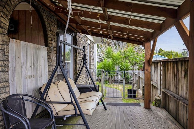 Photo of property in 20 Cutfield Street, Inglewood, 4330