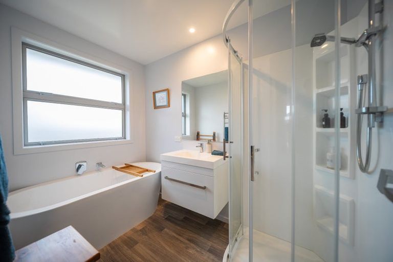 Photo of property in 61 Orbell Crescent, Te Anau, 9679