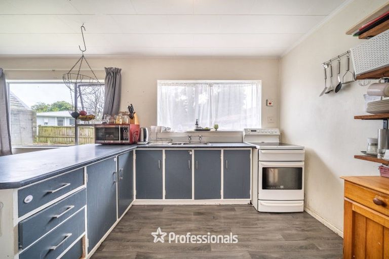 Photo of property in 4 Bexley Grove, Wainuiomata, Lower Hutt, 5014