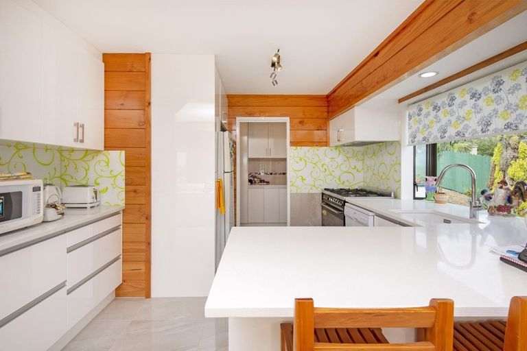 Photo of property in 38 Mccahill Views, Botany Downs, Auckland, 2010