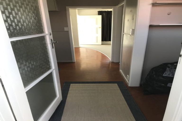 Photo of property in 2/4 Glasgow Street, St Andrews, Hamilton, 3200