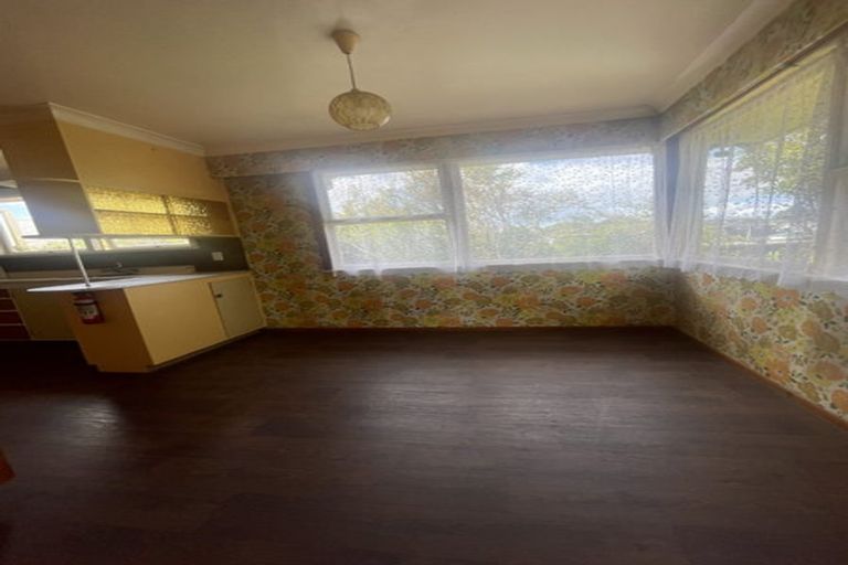 Photo of property in 98 Wharf Road, Te Atatu Peninsula, Auckland, 0610