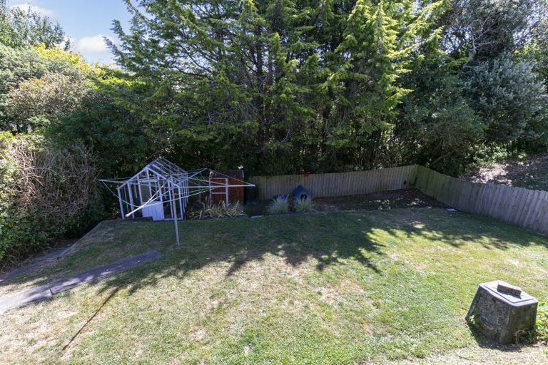 Photo of property in 23 Lynda Avenue, Paparangi, Wellington, 6037