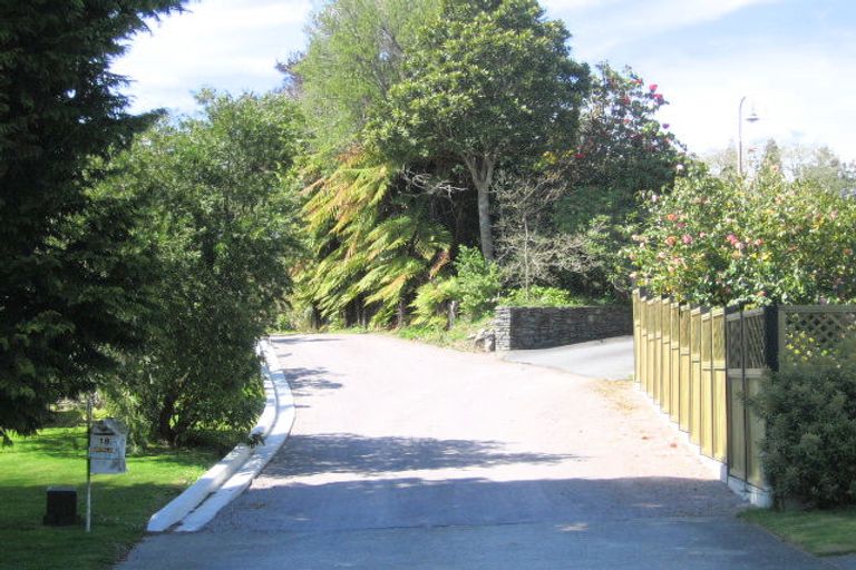 Photo of property in 18 Wychwood Crescent, Springfield, Rotorua, 3015