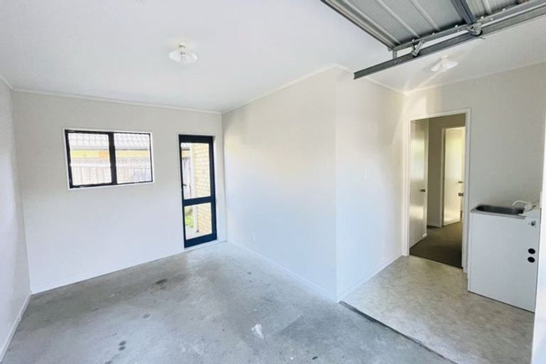 Photo of property in 14 Srah Place, East Tamaki, Auckland, 2013