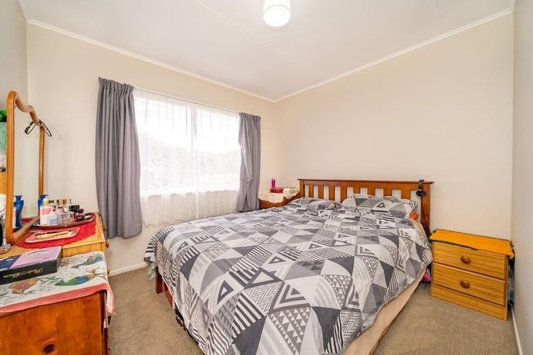 Photo of property in 77 Karaka Street, Wainuiomata, Lower Hutt, 5014