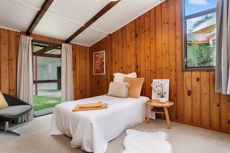 Photo of property in 66 Shakespeare Street, Leamington, Cambridge, 3432