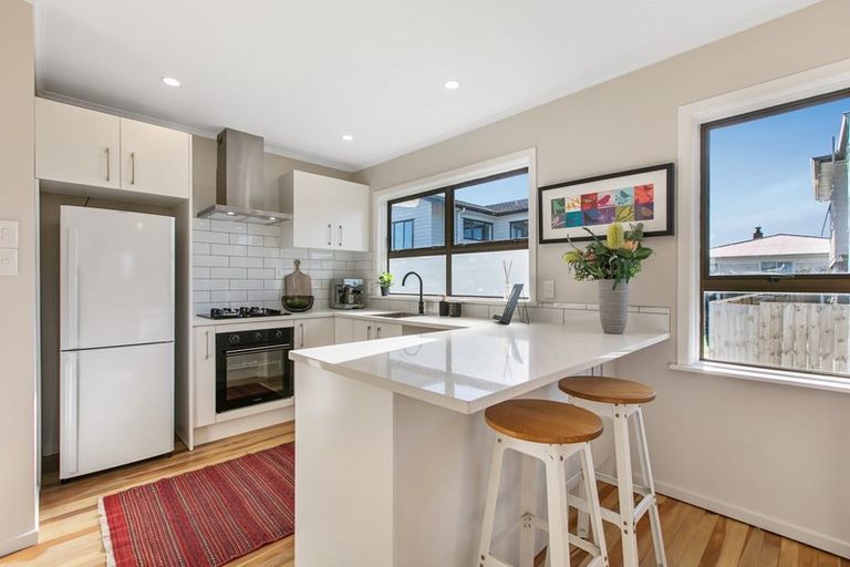 Photo of property in 36 Alma Crescent, Papakura, 2110