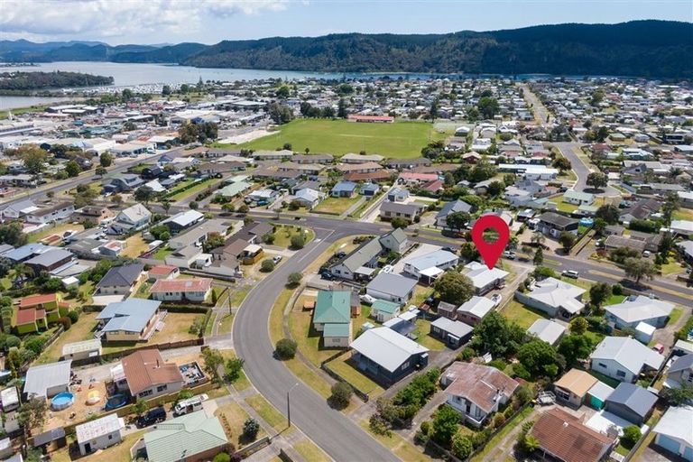 Photo of property in 229 Chartwell Avenue, Whangamata, 3620