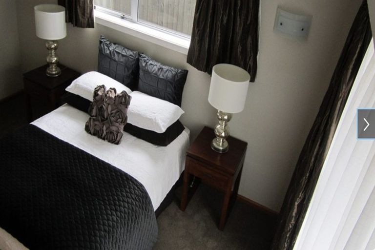 Photo of property in 6 Milnebank Street, Upper Riccarton, Christchurch, 8041