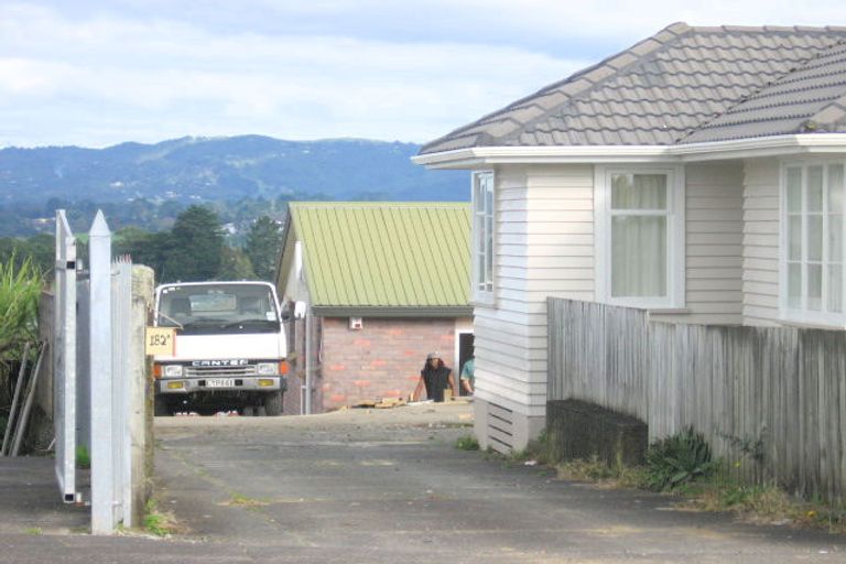 Photo of property in 182 Waimumu Road, Massey, Auckland, 0614