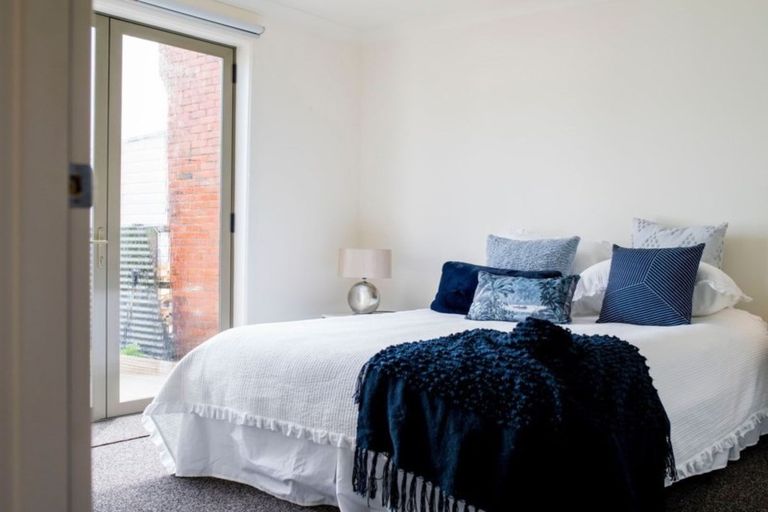 Photo of property in 272 Oxford Street, South Dunedin, Dunedin, 9012