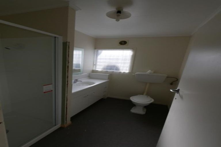 Photo of property in 1/75 Settlement Road, Papakura, 2110