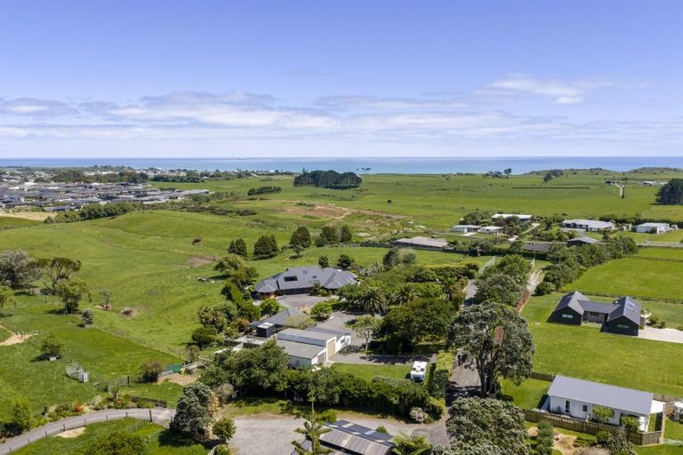 Photo of property in 1179 Devon Road, Bell Block, New Plymouth, 4373
