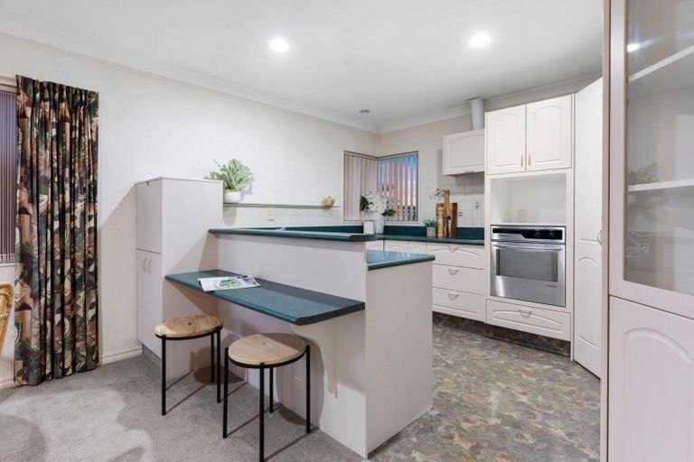 Photo of property in 60 Stephens Place, Hairini, Tauranga, 3112