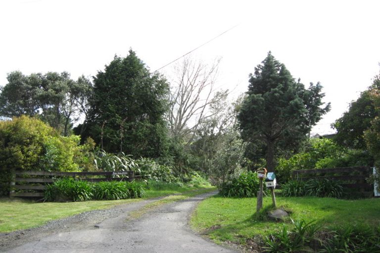 Photo of property in 57 Mcentee Road, Waitakere, Auckland, 0816