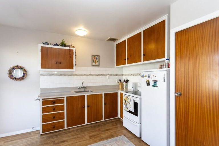 Photo of property in 1/1a Thorrington Road, Cashmere, Christchurch, 8022