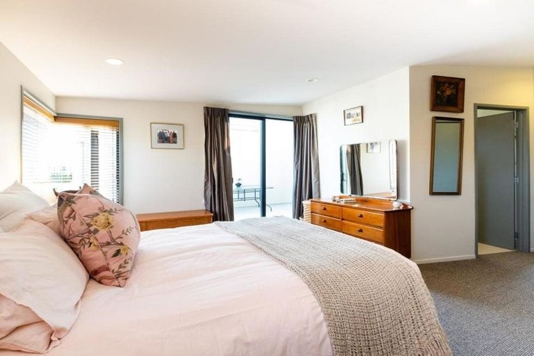 Photo of property in 11 Barry Street, Ahuriri, Napier, 4110