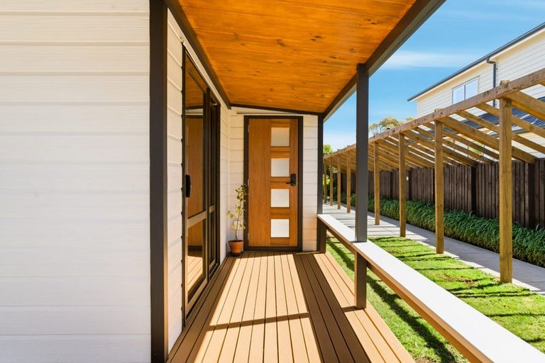 Photo of property in 2/238 Estuary Road, South New Brighton, Christchurch, 8062